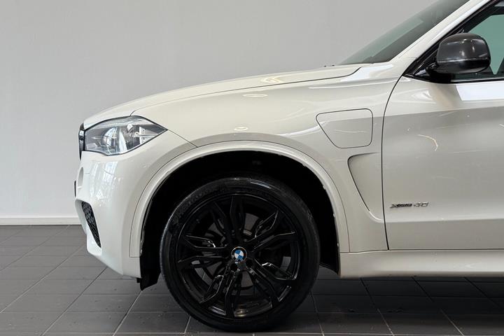 Hvid BMW X5 fra 2015