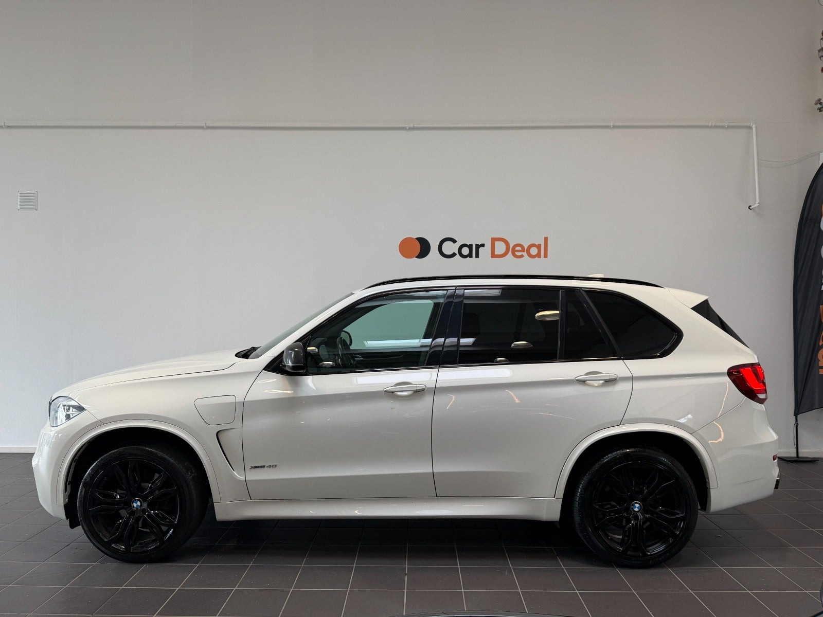 Hvid BMW X5 fra 2015
