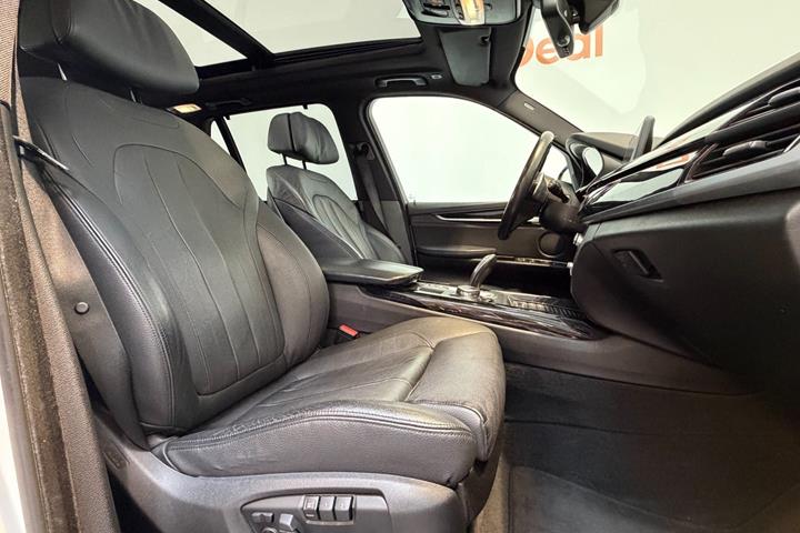 Hvid BMW X5 fra 2015