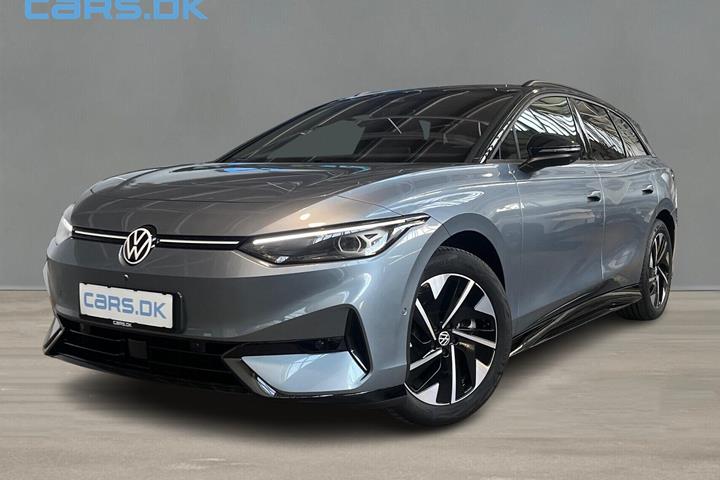 Blå VW ID.7 fra 2026 set udefra