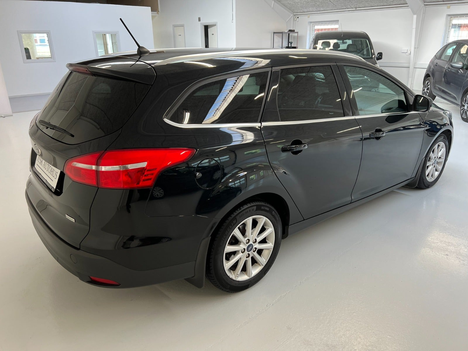 Sort Ford Focus fra 2017