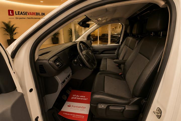 Hvid Peugeot Expert fra 2021