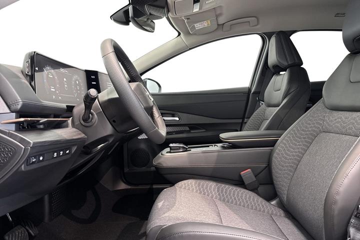 Sort Nissan Ariya fra 2024