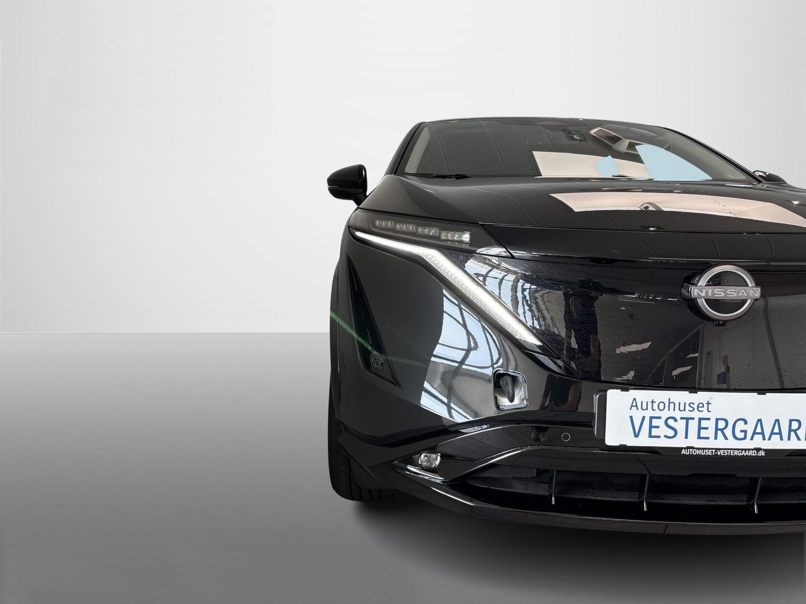 Sort Nissan Ariya fra 2024