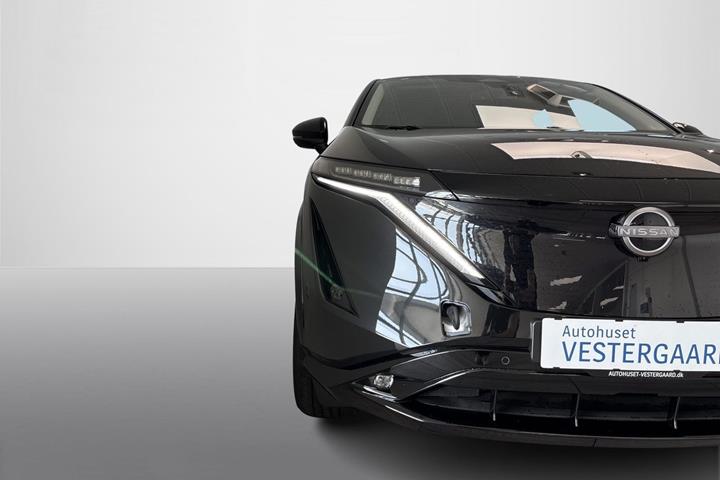 Sort Nissan Ariya fra 2024