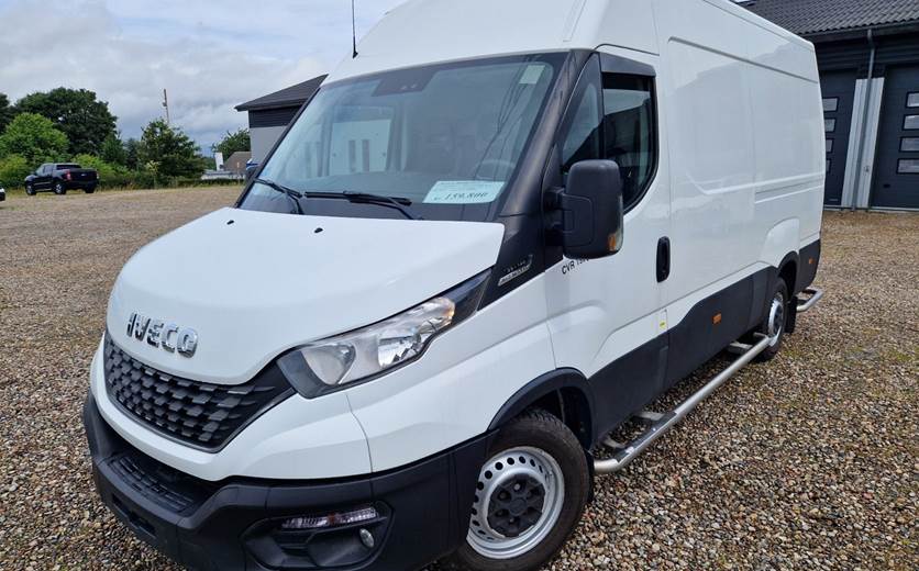 Iveco Daily 2,3 35S14 12m³ Van AG8