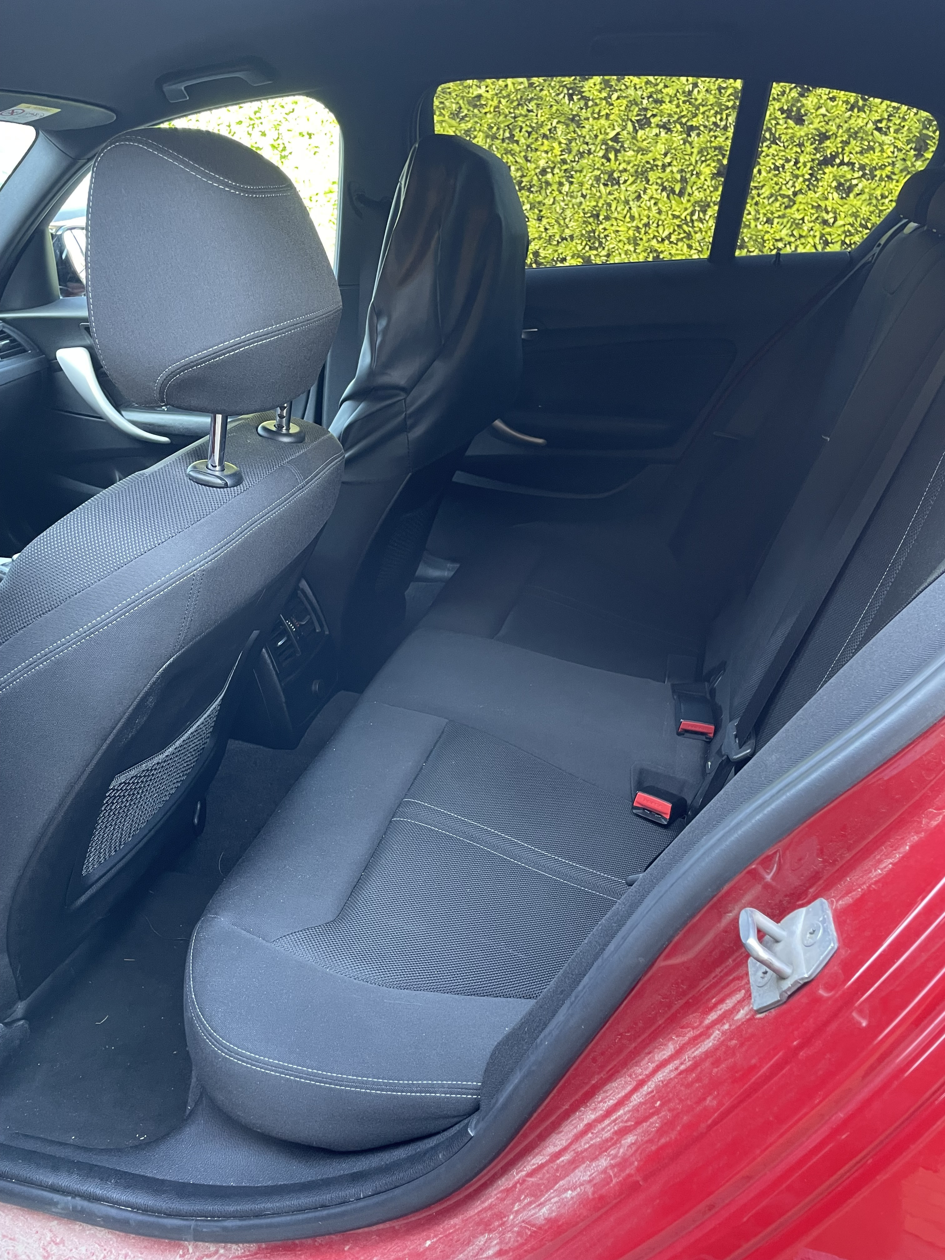 Rød BMW 1-Serie fra 2019