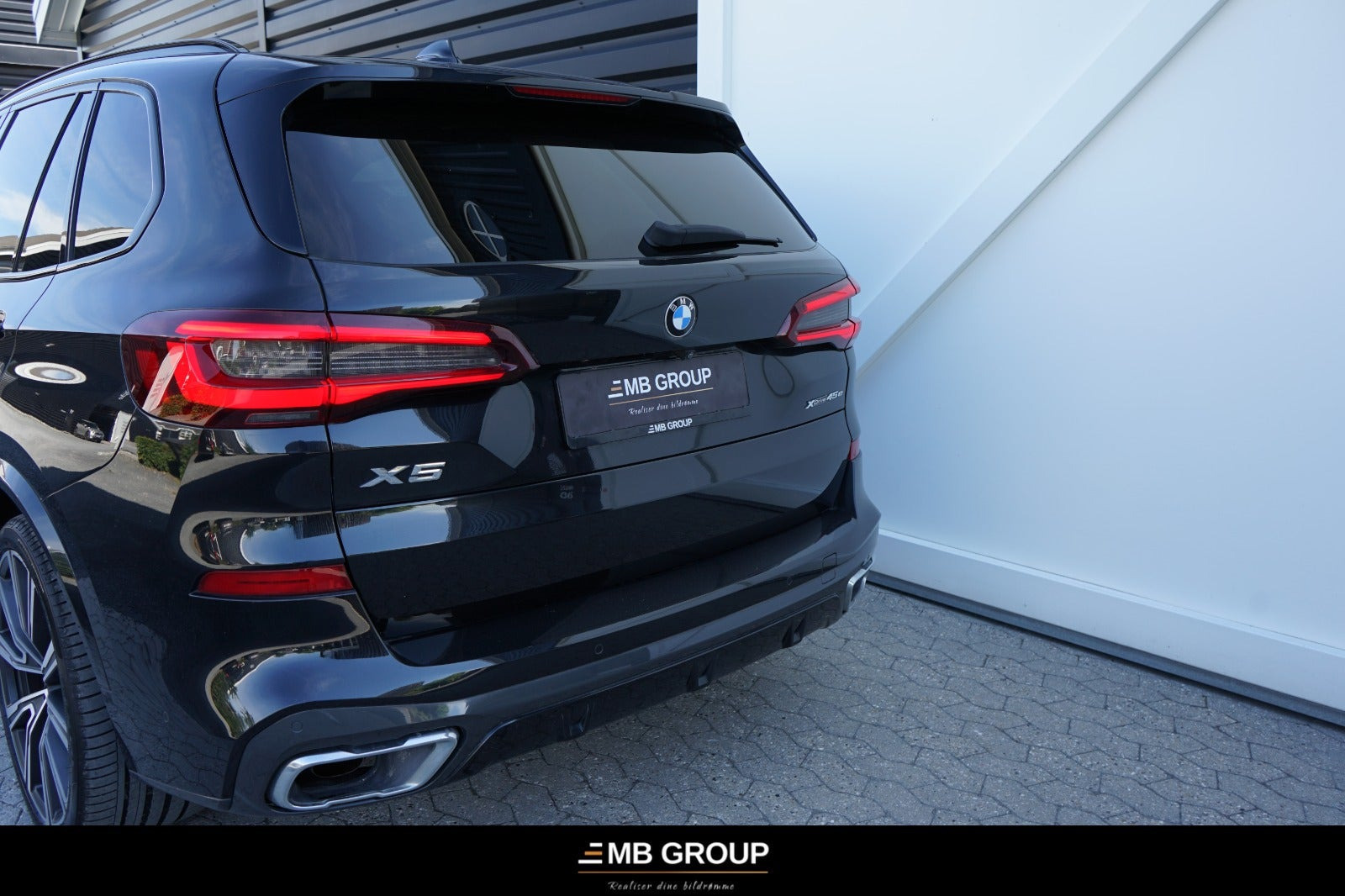 Sort BMW X5 fra 2021