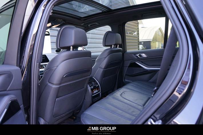 Sort BMW X5 fra 2021
