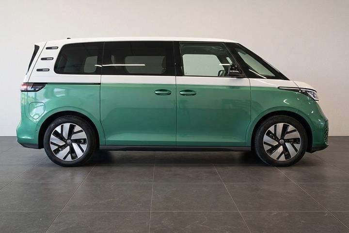 Grøn VW ID.Buzz fra 2024