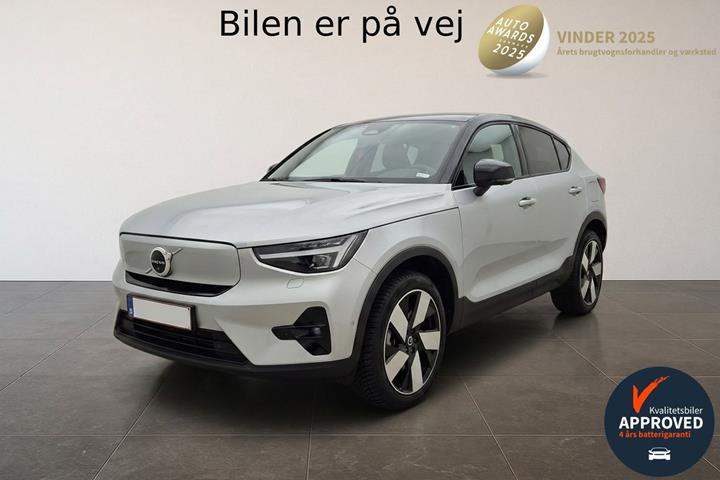 Grå Volvo C40 fra 2022 set udefra