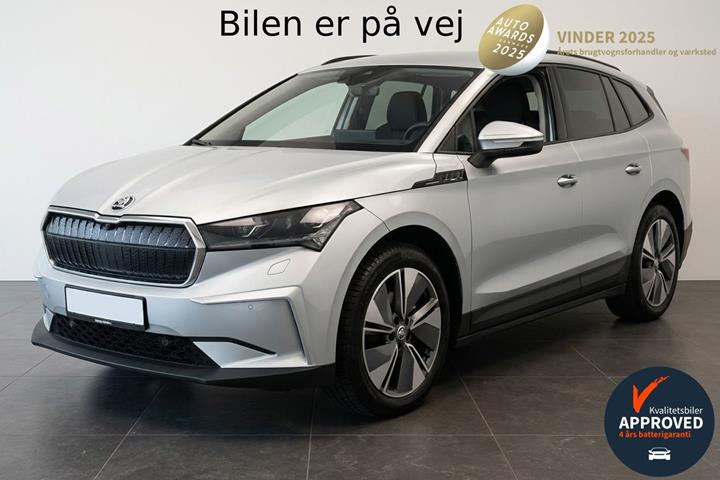 Sølv Skoda Enyaq fra 2022 set udefra