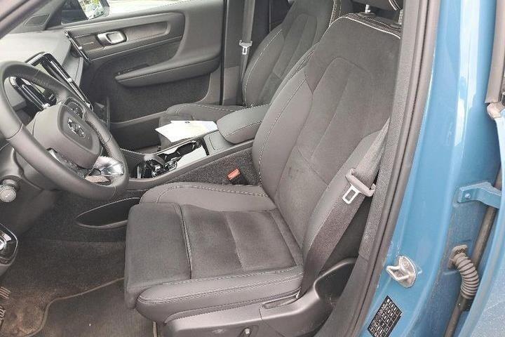 Blå Volvo C40 fra 2022