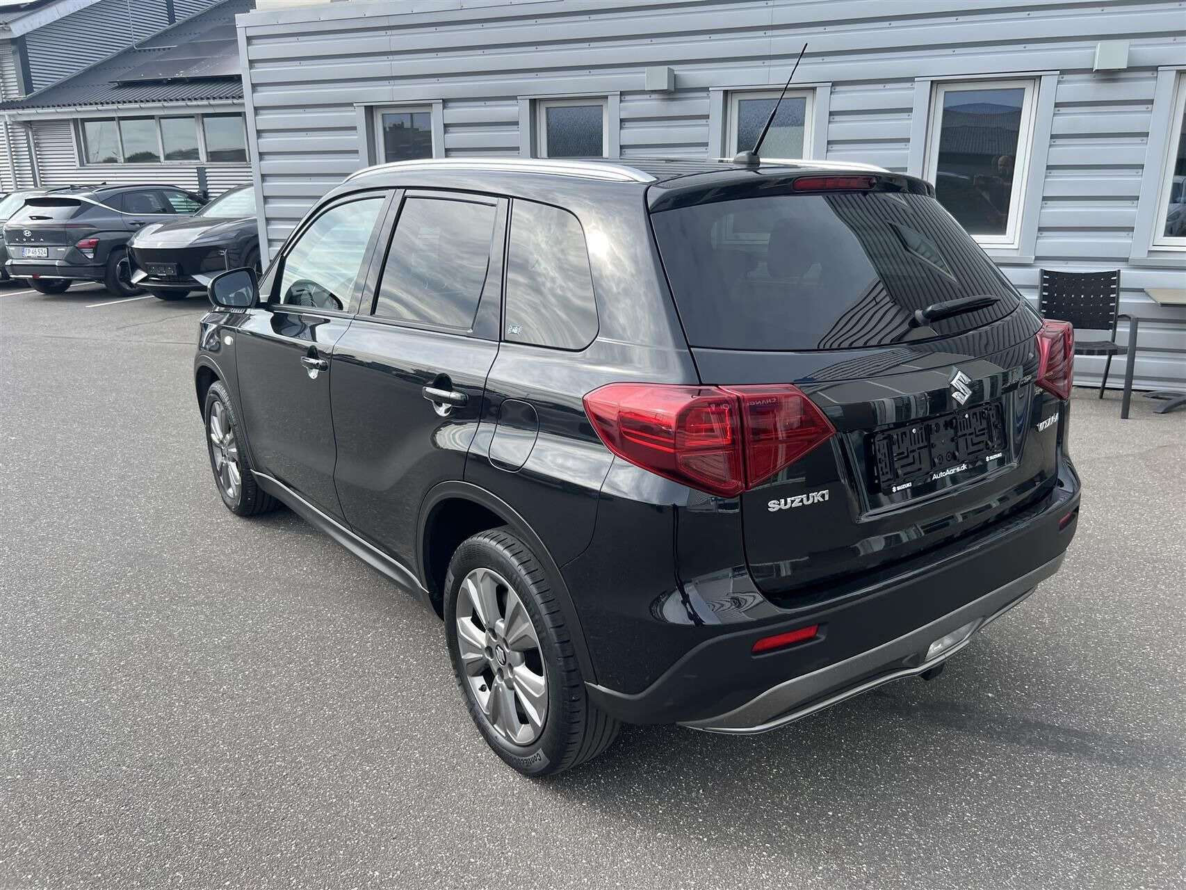 Sort Suzuki Vitara fra 2019