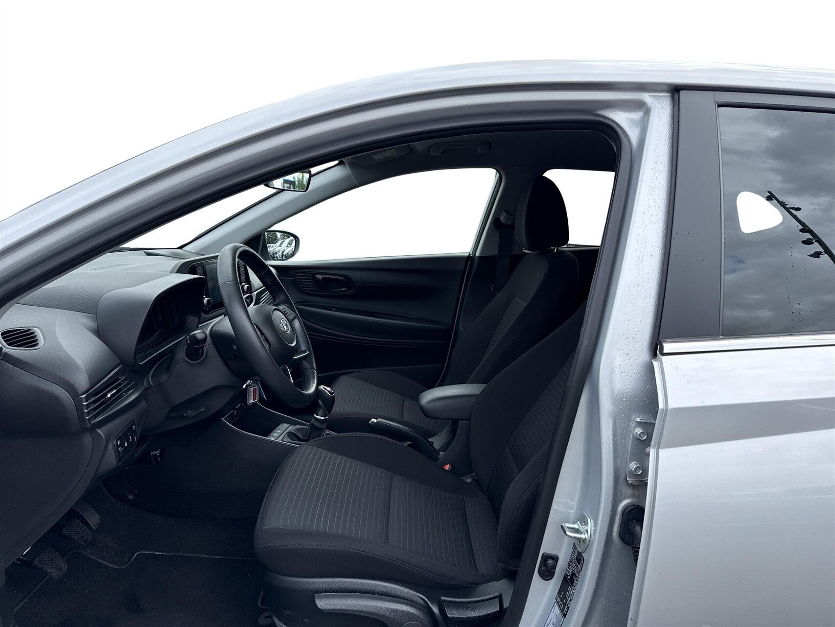 Sølv Hyundai i20 fra 2023