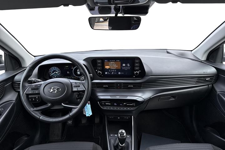 Sølv Hyundai i20 fra 2023