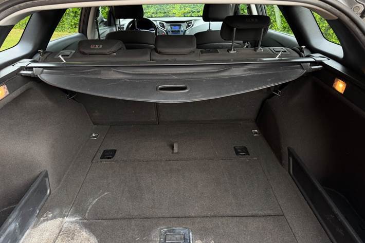 Grå Hyundai i40 fra 2015