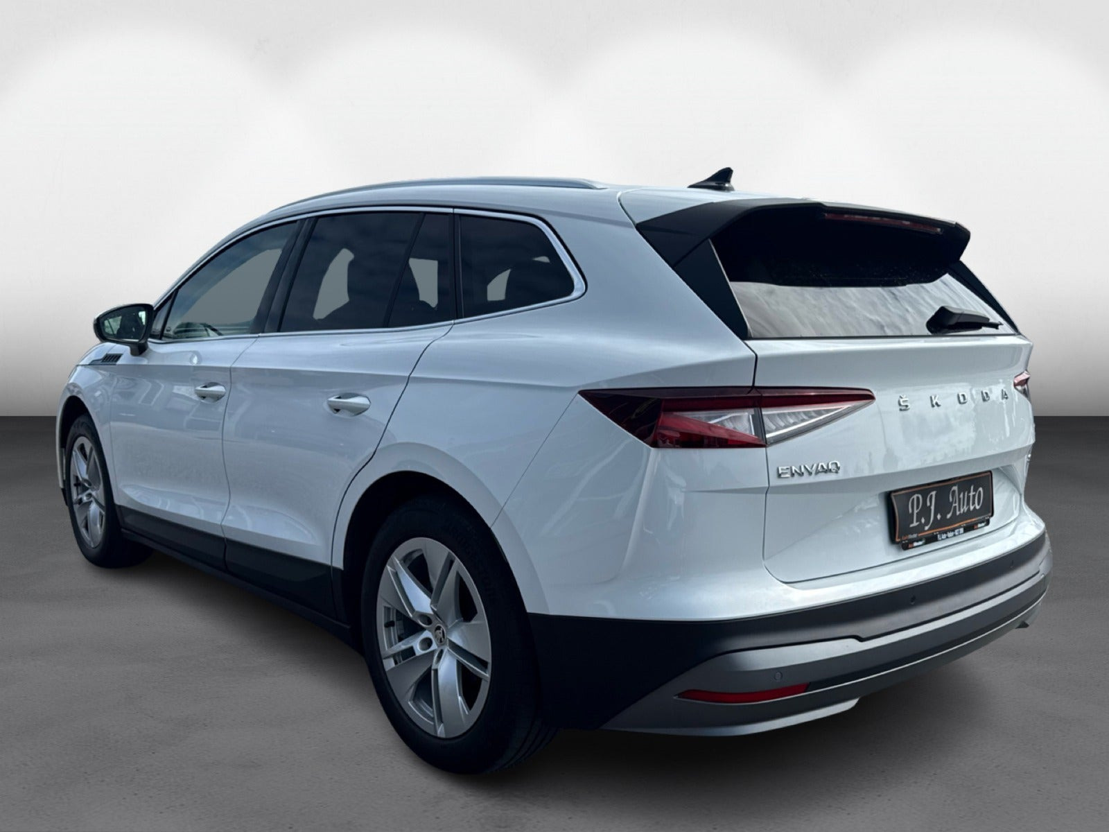 Hvid Skoda Enyaq fra 2022