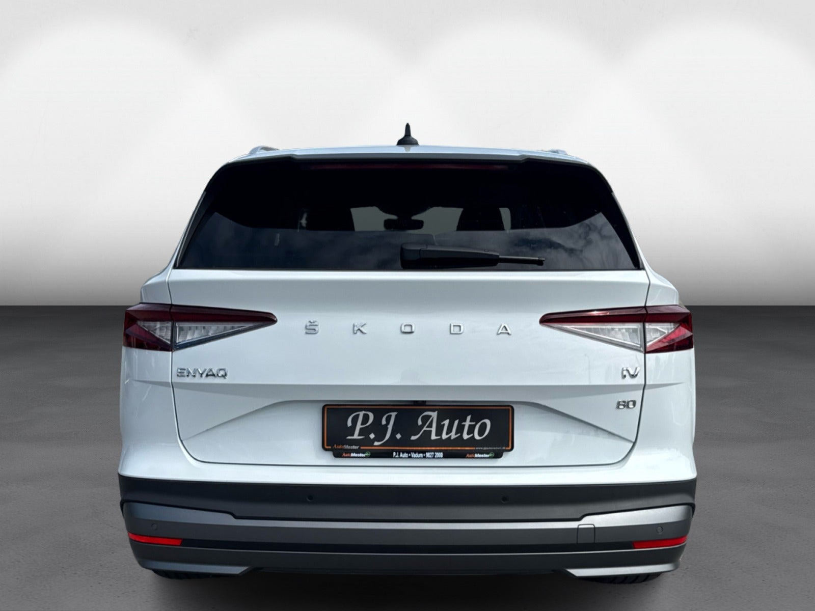 Hvid Skoda Enyaq fra 2022