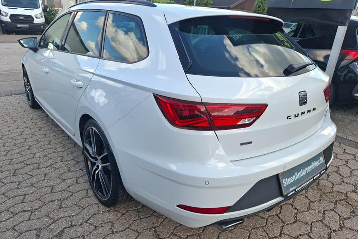 Hvid Seat Leon fra 2018