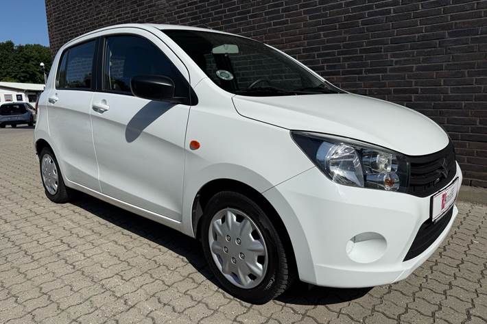 Hvid Suzuki Celerio fra 2018 set udefra