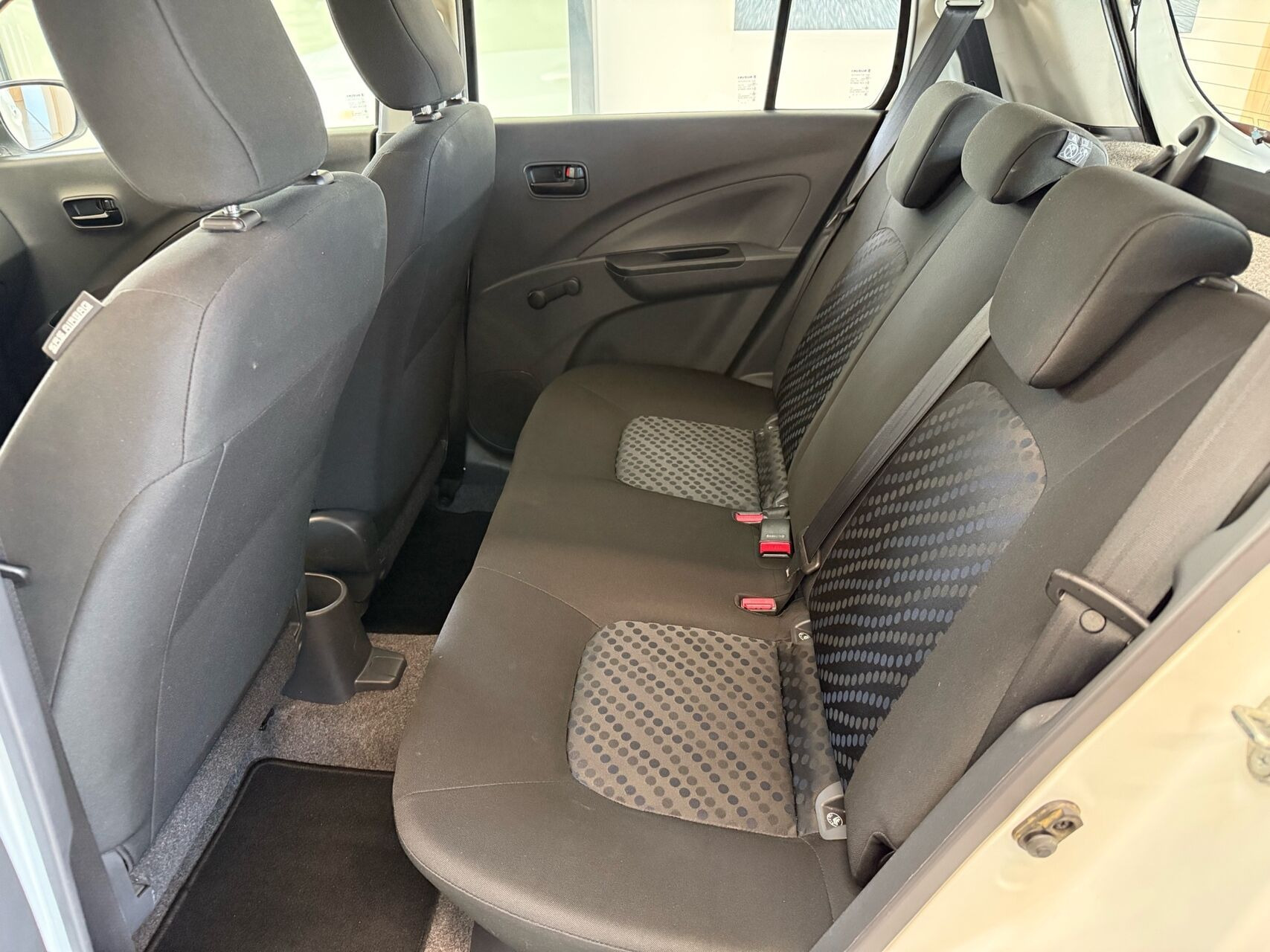 Hvid Suzuki Celerio fra 2018
