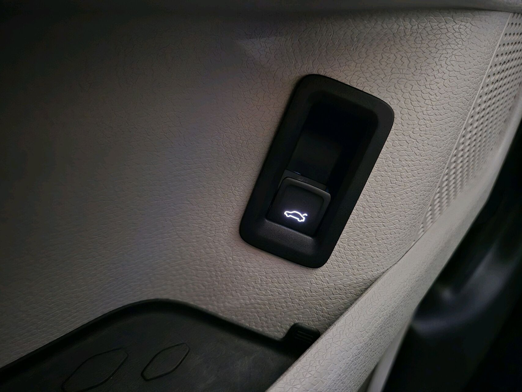 Sølv VW ID.Buzz fra 2023