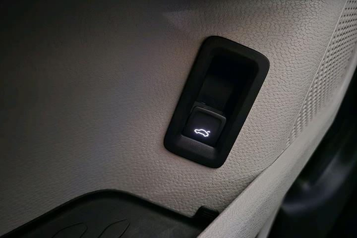 Sølv VW ID.Buzz fra 2023