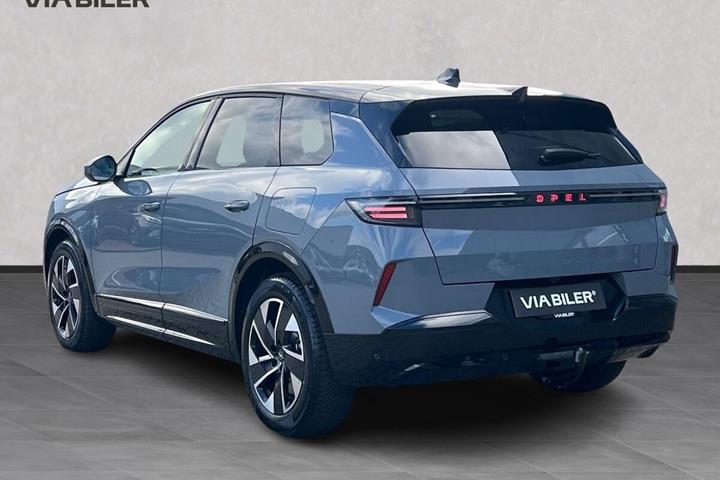 Grå Opel Grandland fra 2026