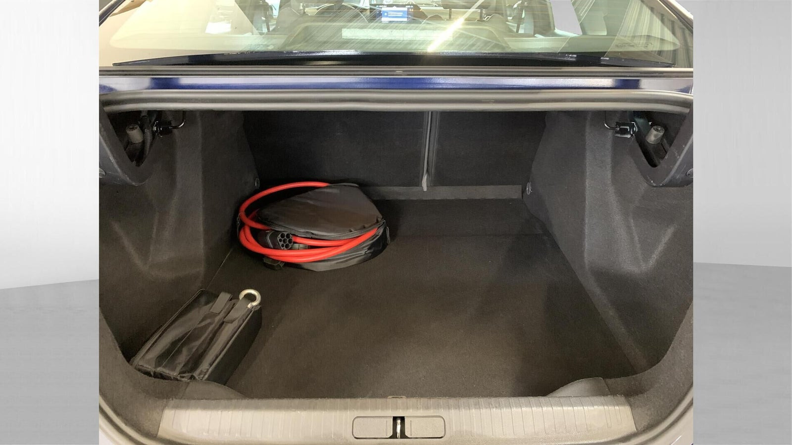Blå Citroën ë-C4 X fra 2025