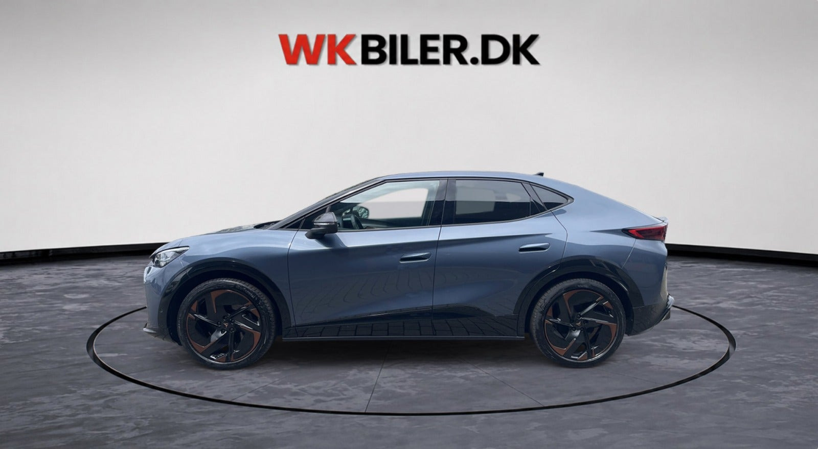 Blå Cupra Tavascan fra 2025
