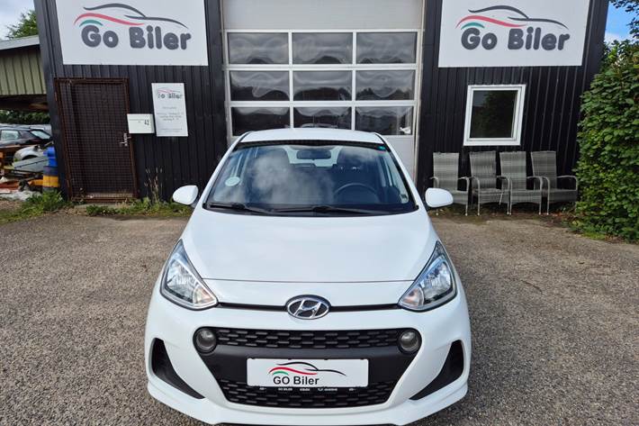 Grøn Hyundai i10 fra 2017