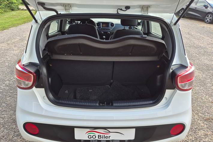 Grøn Hyundai i10 fra 2017