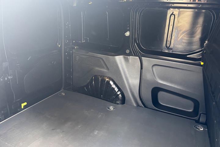 Sort Citroën Berlingo fra 2019