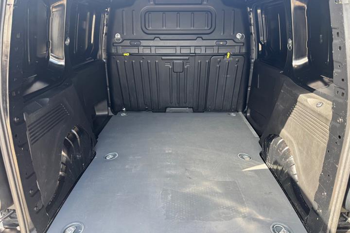 Sort Citroën Berlingo fra 2019