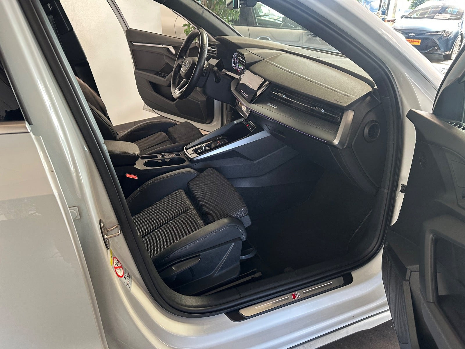 Hvid Audi A3 fra 2021