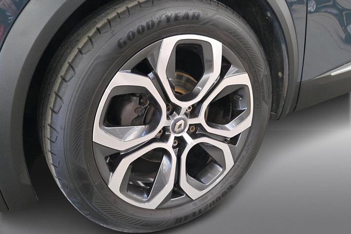 Blå Renault Captur fra 2021