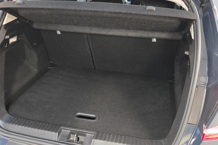 Blå Renault Captur fra 2021