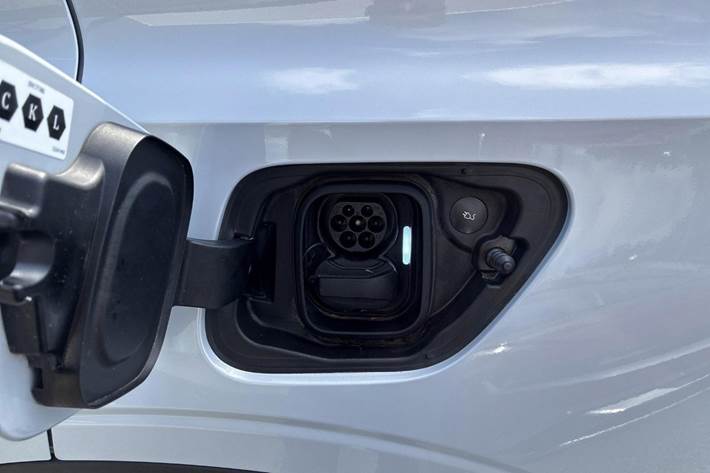Grå Polestar 2 fra 2023