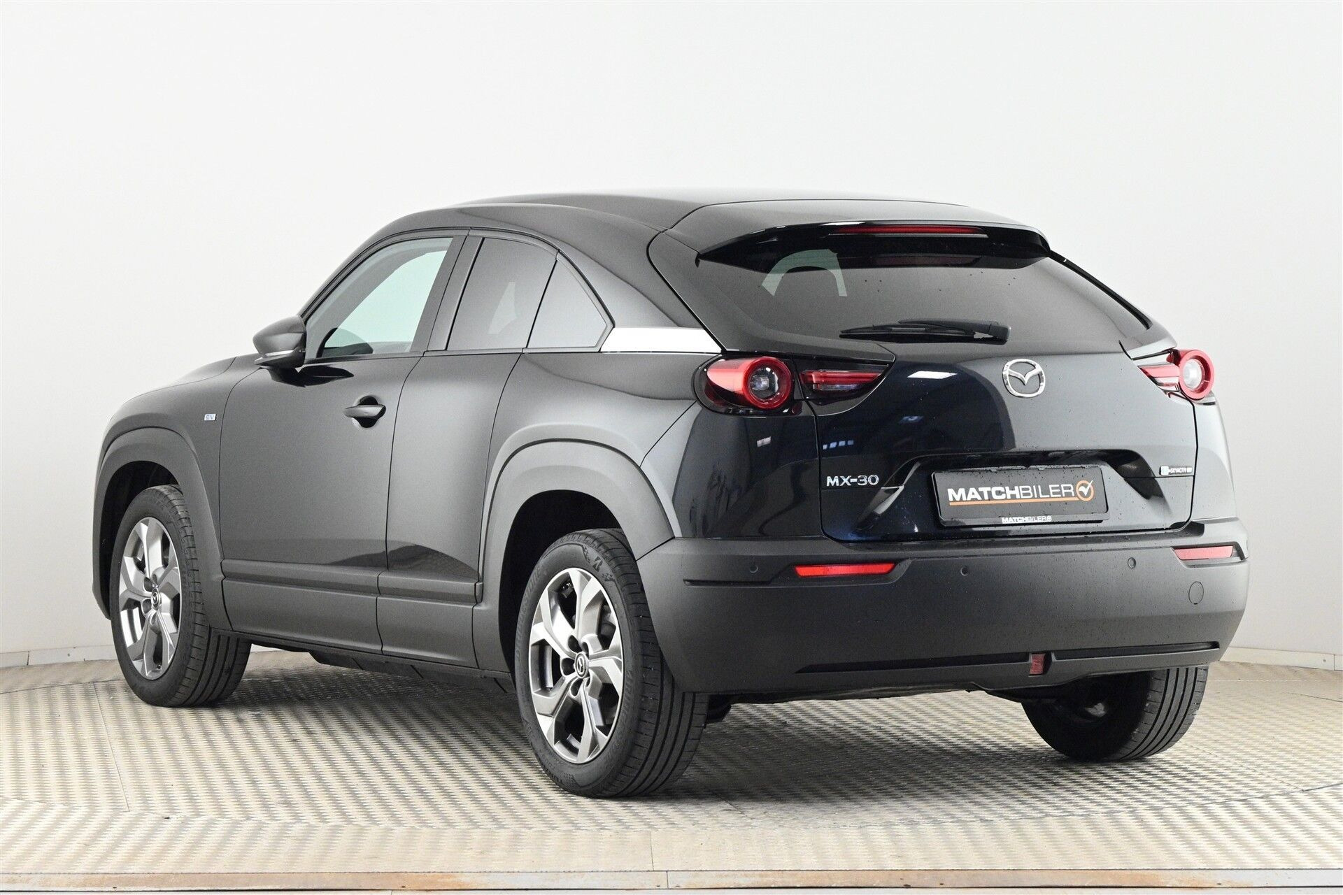 Sort Mazda MX-30 fra 2024