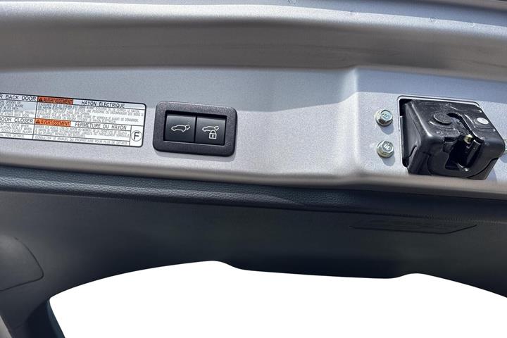 undefined Toyota Corolla Cross fra 2025
