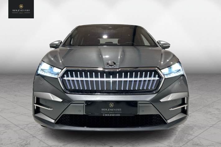 Grå Skoda Enyaq fra 2024