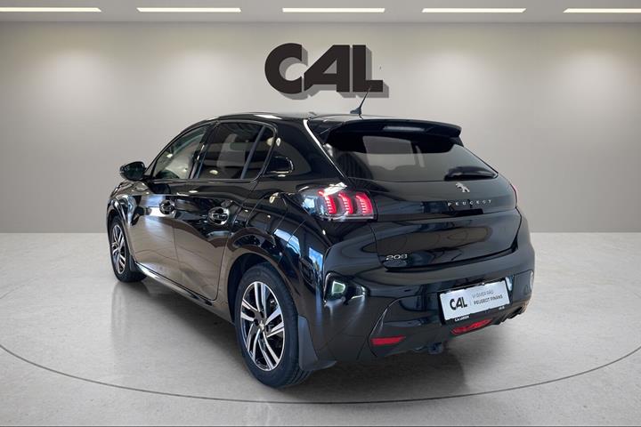 Sort Peugeot 208 fra 2022