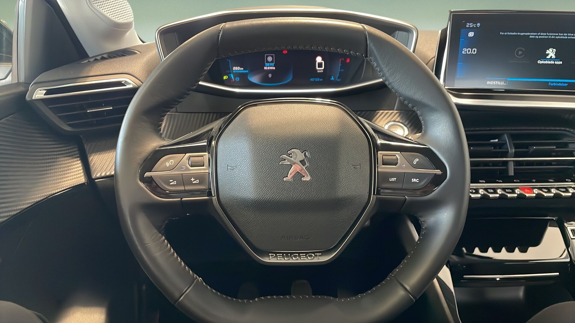 Sort Peugeot 208 fra 2022