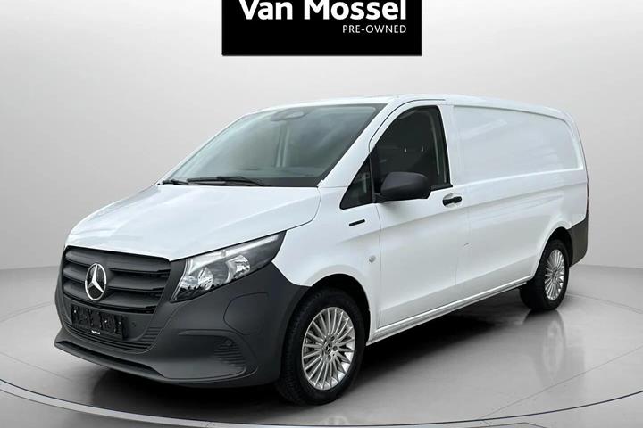 Hvid Mercedes eVito fra 2024