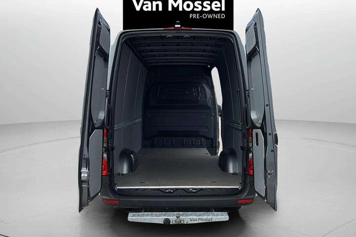 Hvid Mercedes Sprinter fra 2025