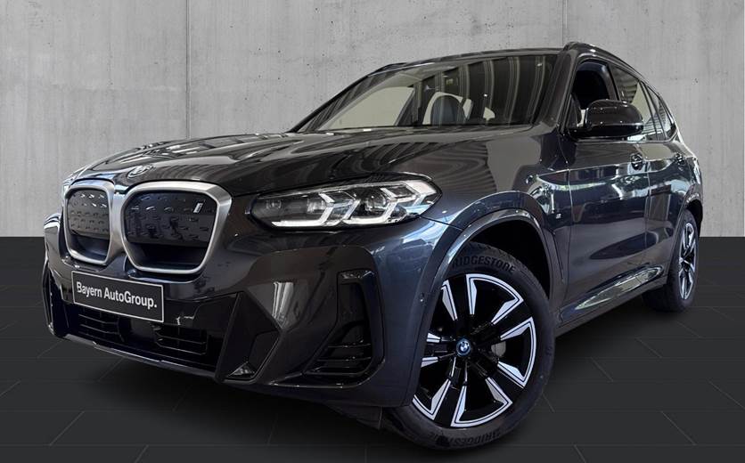BMW iX3 Charged M-Sport