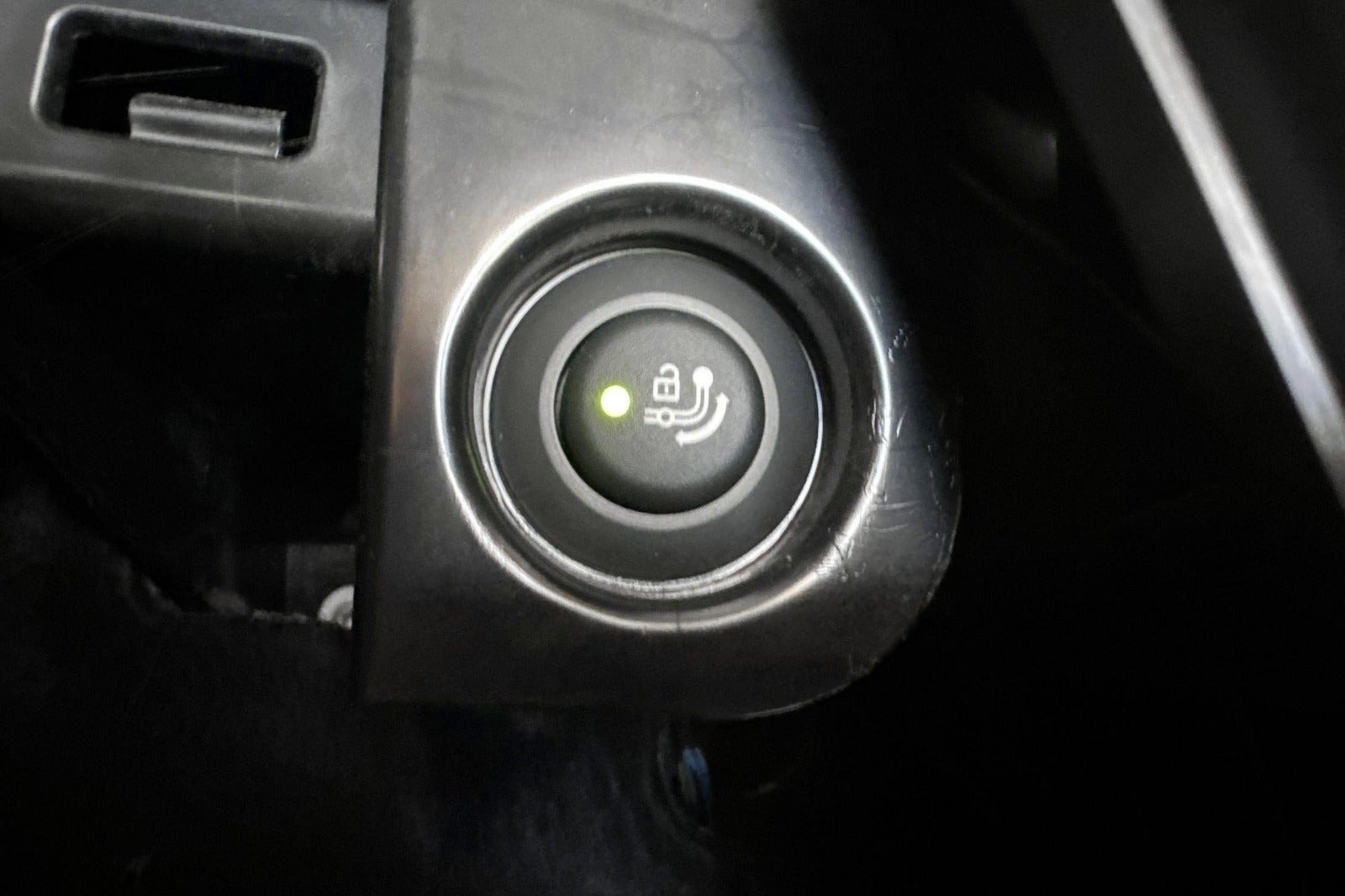 Grå BMW iX3 fra 2023