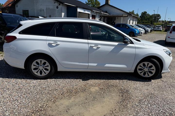 Hvid Hyundai i30 fra 2018