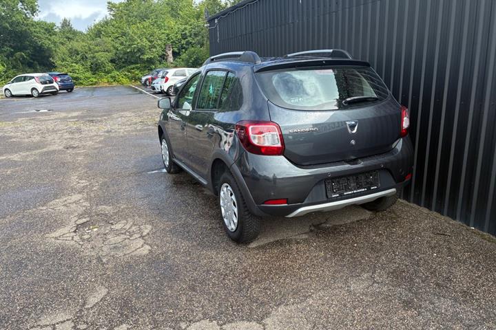 undefined Dacia Sandero Stepway fra 2016